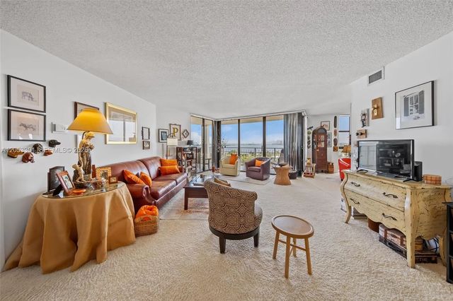 4 of 90 - 4000 Towerside Terrace #1210, Miami, FL