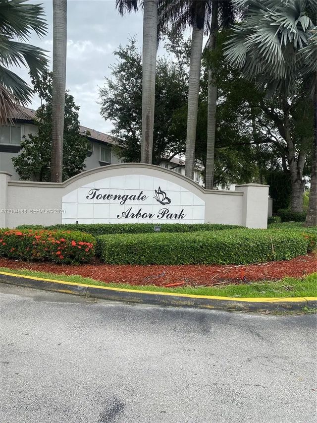 2 of 18 - 1928 Se 23rd Avenue, Homestead, FL
