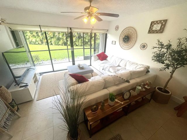 4 of 34 - 2500 Presidential Way #106, West Palm Beach, FL