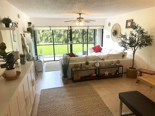 5 of 34 - 2500 Presidential Way #106, West Palm Beach, FL