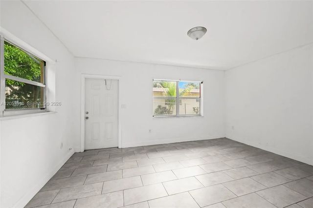 3 of 24 - 1429 Ne 118th Terrace, Miami, FL