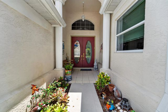 4 of 73 - 573 Nw Montevina Drive, Port St. Lucie, FL