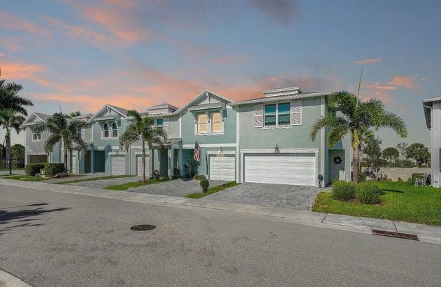 2 of 30 - 329 Se Halifax Lane, Stuart, FL