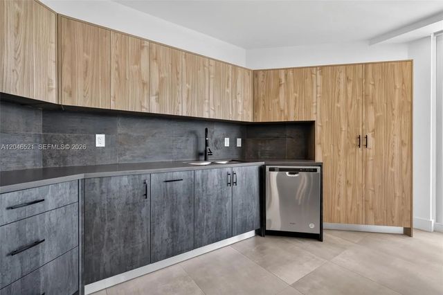 3 of 16 - 3370 Hidden Bay Drive #1212, Aventura, FL
