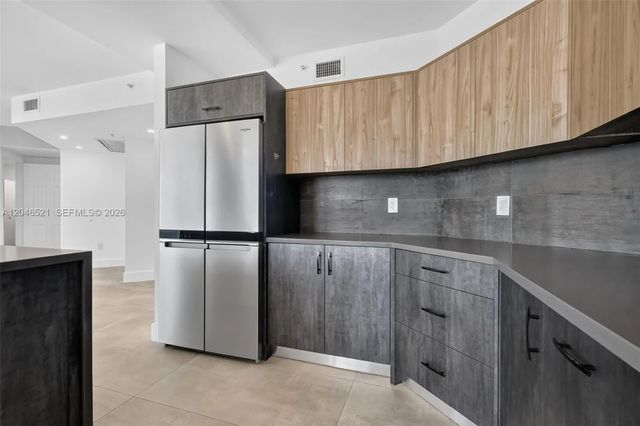 4 of 16 - 3370 Hidden Bay Drive #1212, Aventura, FL