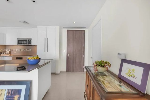 4 of 31 - 68 Se 6th Street #1710, Miami, FL