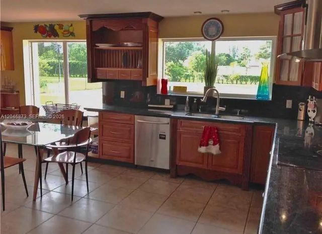 5 of 29 - 13450 Sw 26th Street, Davie, FL