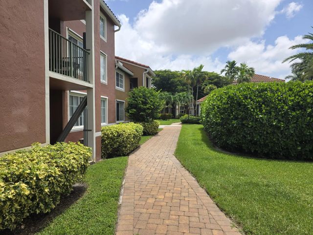 5 of 22 - 7824 Sonoma Springs Circle #104, Lake Worth, FL