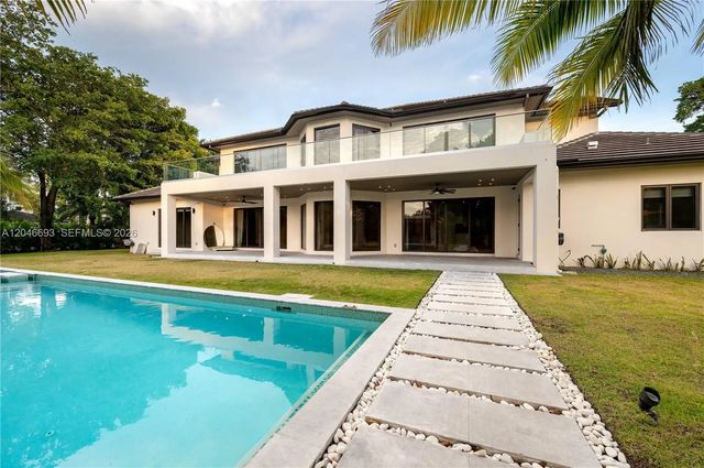 5 of 52 - 11200 Sw 60th Avenue, Pinecrest, FL