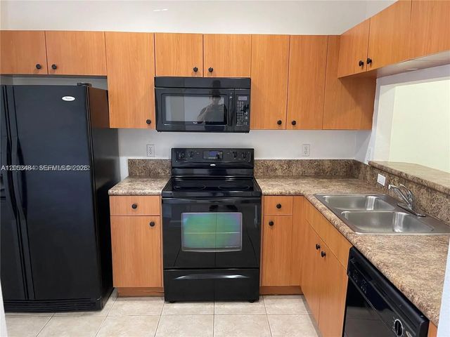 3 of 14 - 2833 Sw 82nd Avenue #104, Miramar, FL