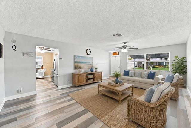 2 of 47 - 8960 Nw 12th Place, Plantation, FL