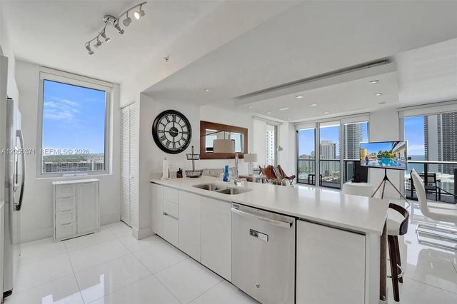 2600 E Hallandale Beach Boulevard #t1902, Hallandale Beach