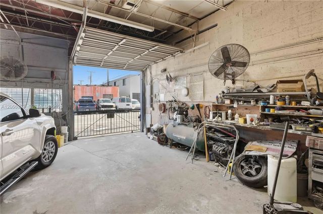 4 of 23 - 1081 E 47th Street, Hialeah, FL