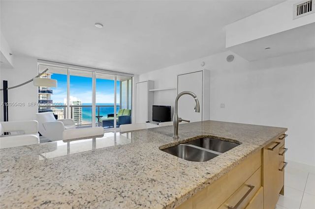 3 of 21 - 1830 S Ocean Drive #2609, Hallandale Beach, FL