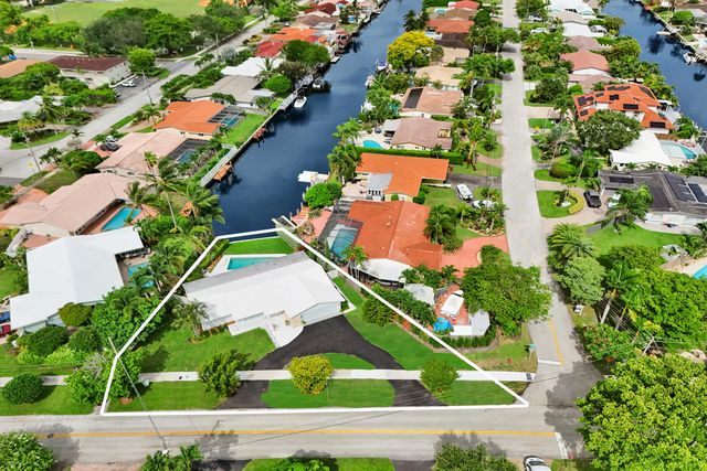 3 of 44 - 5311 Ne 15th Avenue, Fort Lauderdale, FL