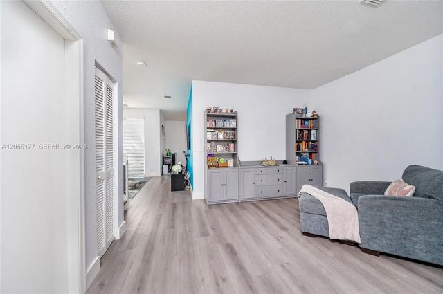 4 of 21 - 16840 Sw 1st Manor #16840, Pembroke Pines, FL