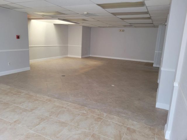 3 of 15 - 6383 10th Avenue N, Greenacres, FL