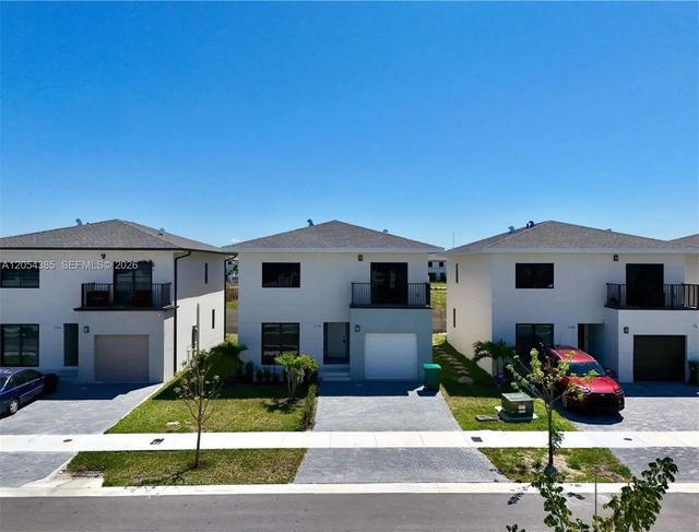 3 of 25 - 1374 Nw 1st Street, Florida City, FL