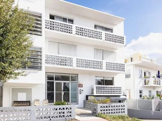 4015 Indian Creek Drive #306, Miami Beach