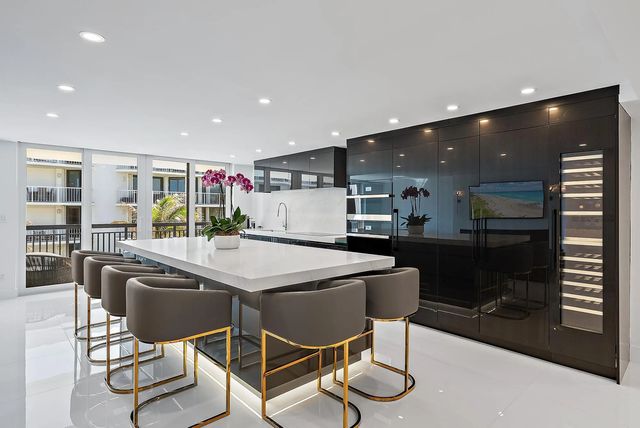 3 of 34 - 3140 S Ocean Boulevard #502s, Palm Beach, FL