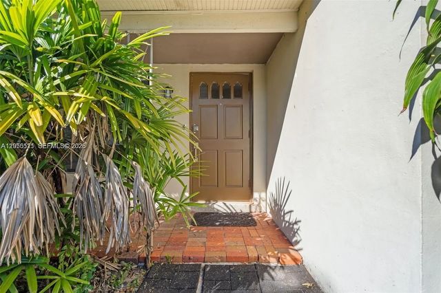 5 of 39 - 3035 Hayes Street, Hollywood, FL
