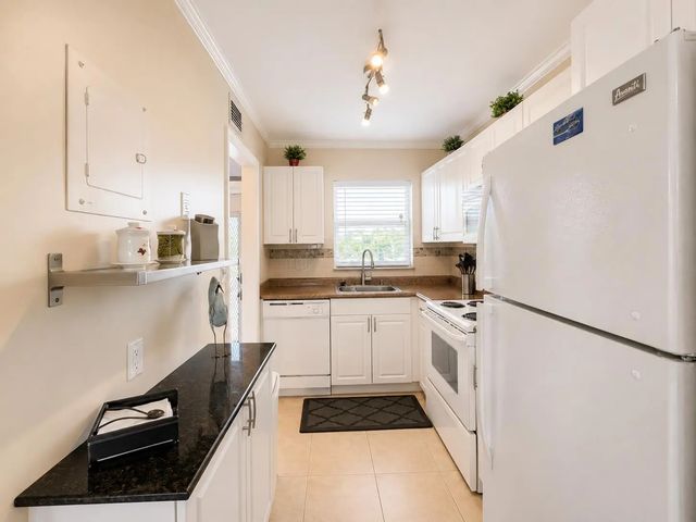 2 of 26 - 2651 Sunrise Lakes Drive E #310, Sunrise, FL