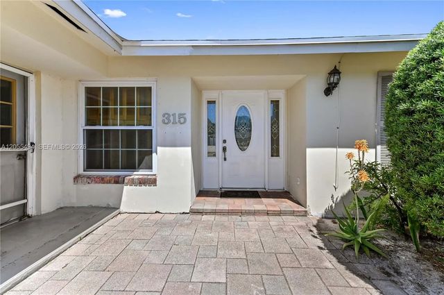 2 of 27 - 315 Sw 12th Avenue, Boynton Beach, FL