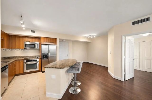 4 of 22 - 510 Nw 84th Avenue #519, Plantation, FL