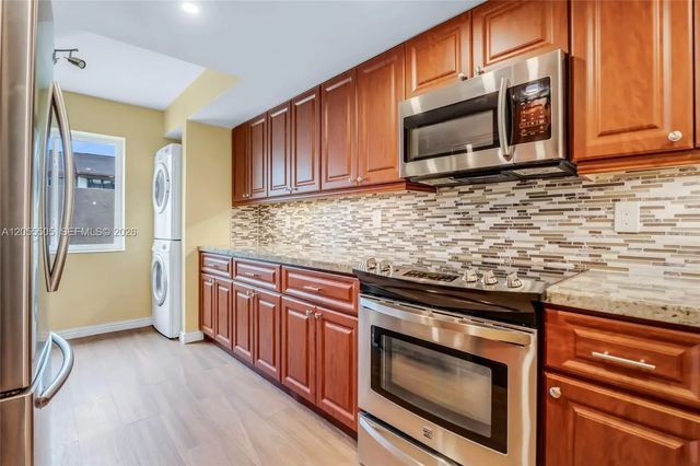 5 of 29 - 7050 Sw 42nd Court, Davie, FL