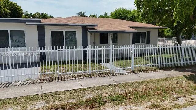 2 of 8 - 5325 Sw 22nd Street, West Park, FL