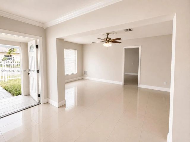4 of 8 - 5325 Sw 22nd Street, West Park, FL