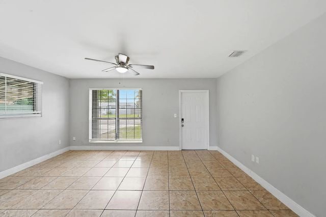 2 of 24 - 3100 Sw 33rd Avenue, West Park, FL