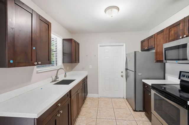 5 of 24 - 3100 Sw 33rd Avenue, West Park, FL