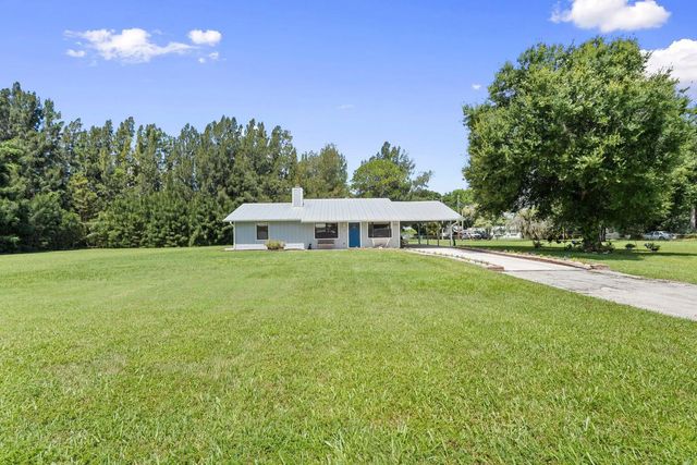 2 of 22 - 3201 Linda Vista, Fort Pierce, FL
