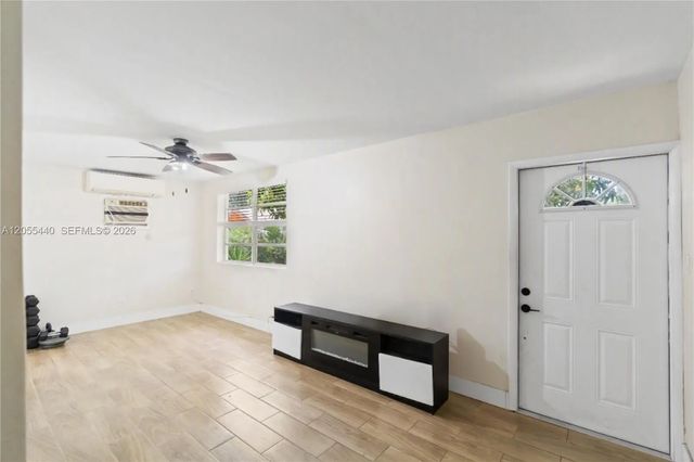 3 of 22 - 6109 Sw 40th Court, Miramar, FL