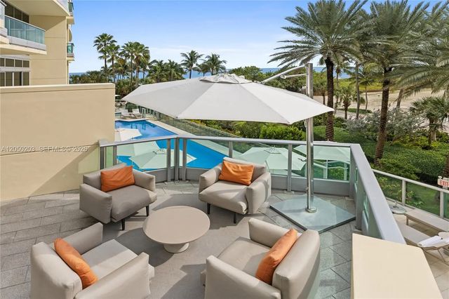 5 of 49 - 1455 Ocean Drive #1009, Miami Beach, FL