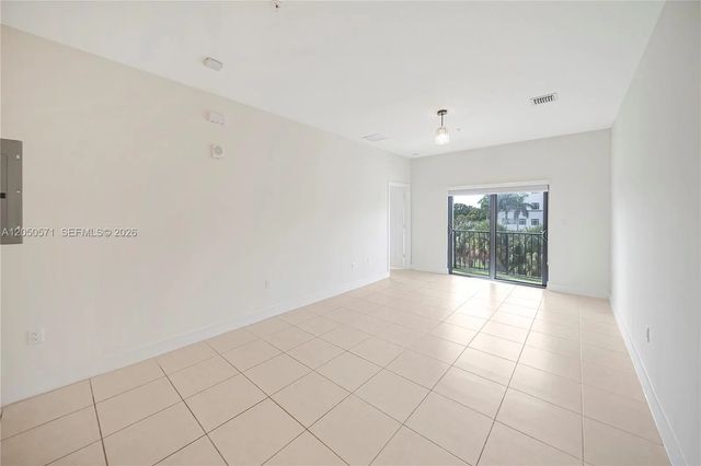 8265 Nw 41st Street #c-202, Doral