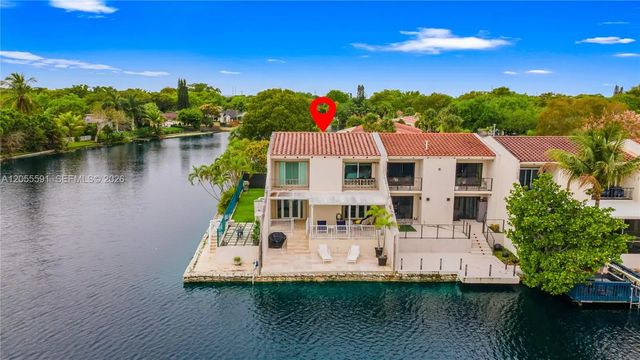 7282 Jacaranda Lane, Miami Lakes