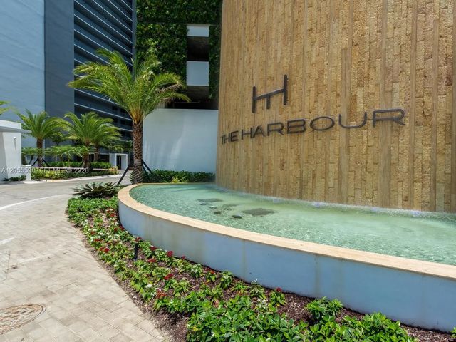 16385 Biscayne Boulevard #1103, North Miami Beach