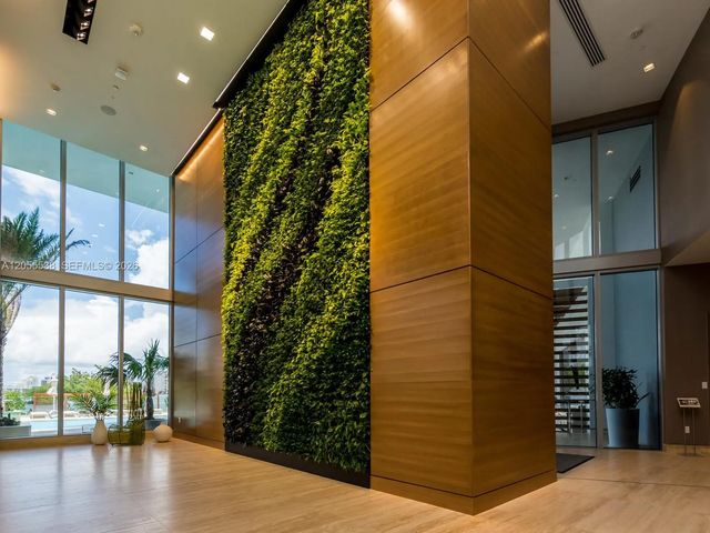 5 of 57 - 16385 Biscayne Boulevard #1103, North Miami Beach, FL