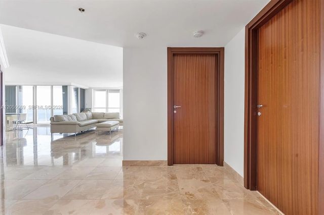 5 of 31 - 16711 Collins Avenue #1207, Sunny Isles Beach, FL