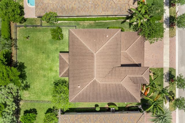 2 of 101 - 10111 Edgewater Court, Parkland, FL