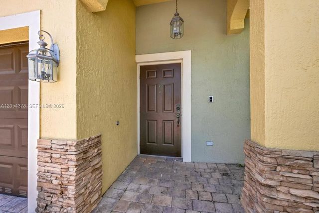 3 of 26 - 3326 Ne 11th Drive, Homestead, FL