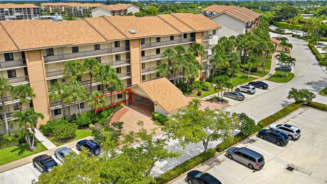3 of 73 - 701 Seafarer Circle #103, Jupiter, FL