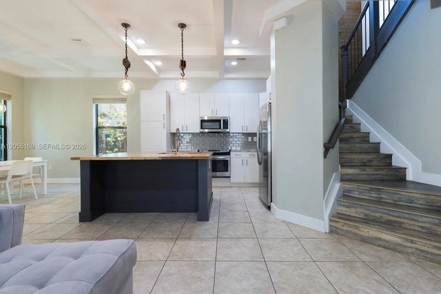 5 of 22 - 3565 W 97th Street, Hialeah, FL