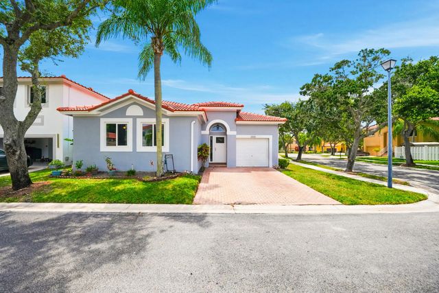 16208 Opal Creek Drive, Weston