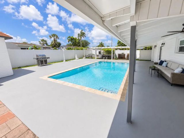 3 of 9 - 7120 Sw 13th Street, Pembroke Pines, FL