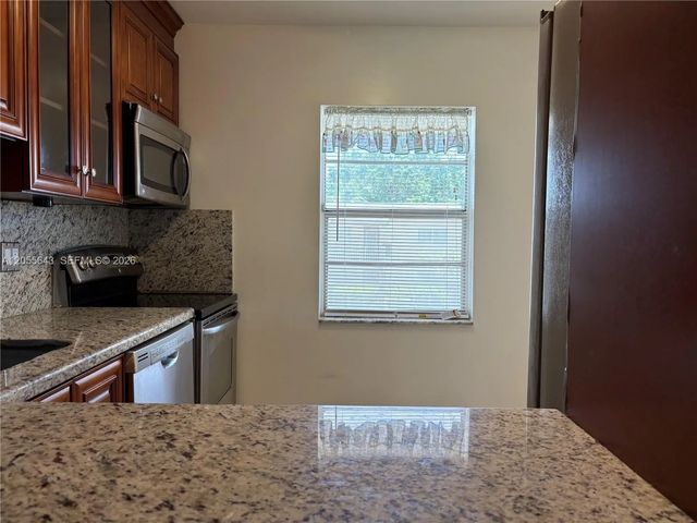 2 of 19 - 7305 Nw 4th Place #201, Margate, FL