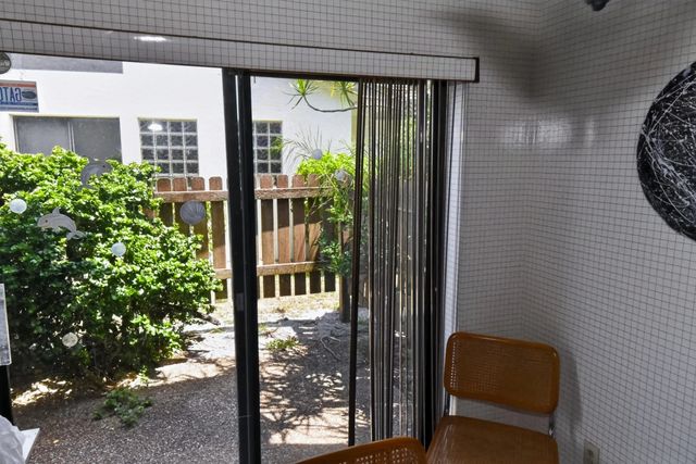 3 of 6 - 2 Southport Lane #c, Boynton Beach, FL
