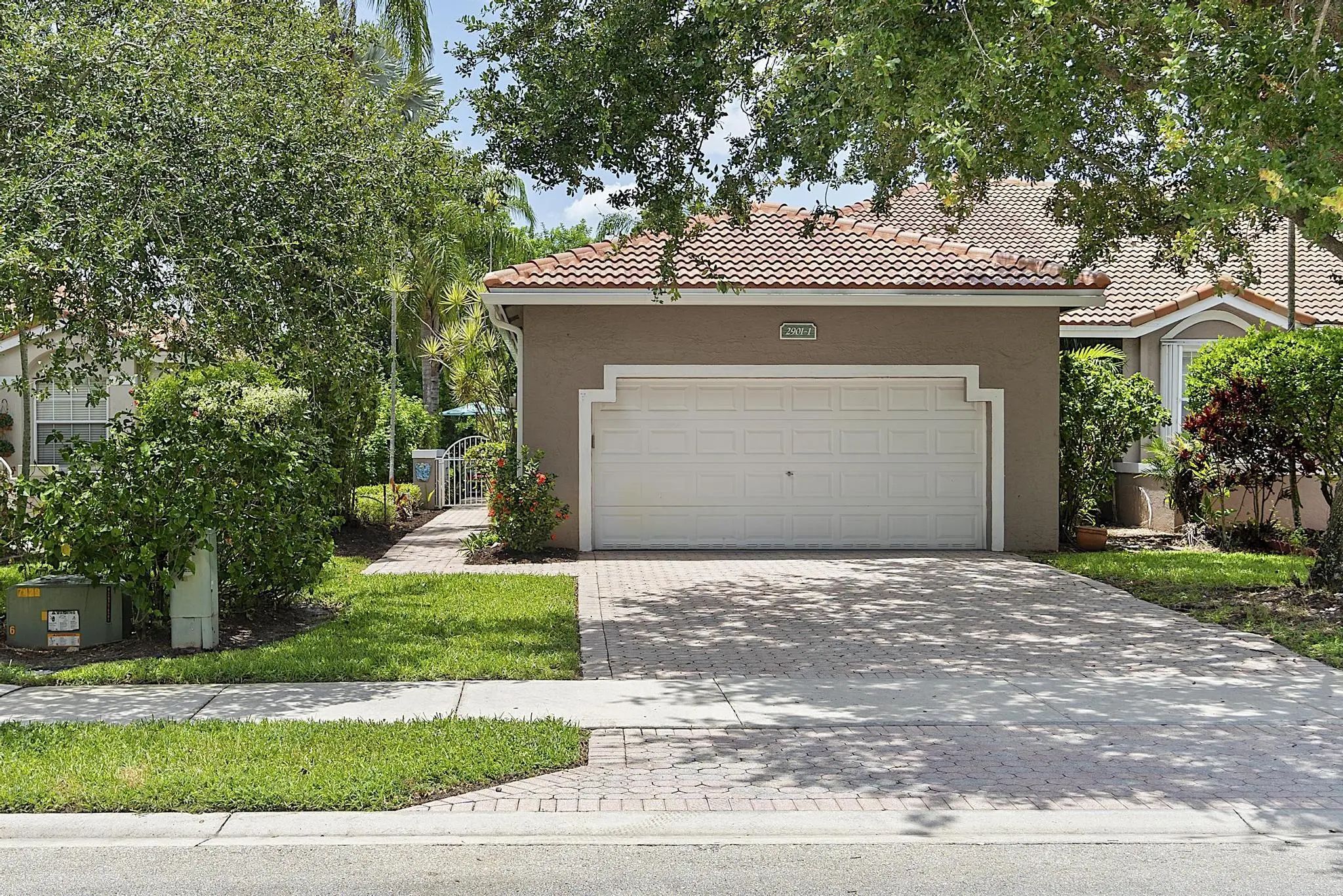 2901 E Aragon Boulevard #1, Sunrise